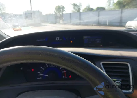 2013 Honda Civic Lx z USA, uszkodzony, nr VIN 19XFB2F52DE057316